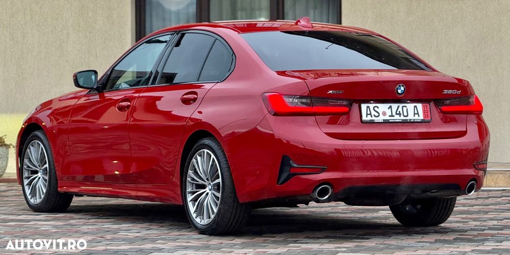 BMW Seria 3 320d Aut. xDrive Luxury Line - 34