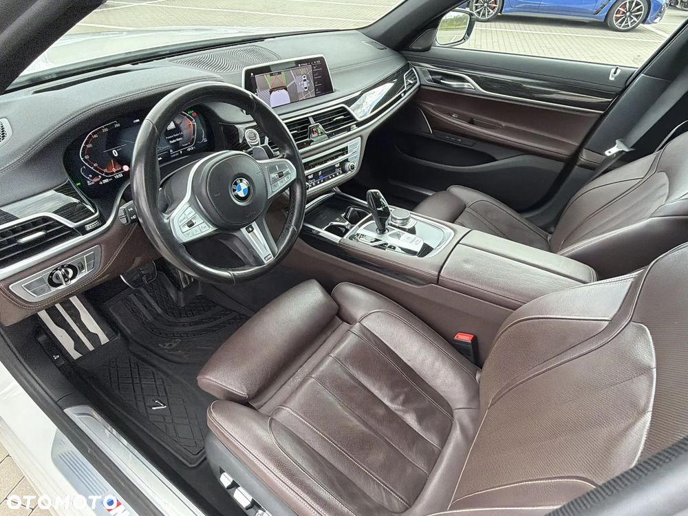BMW Seria 7 740d xDrive mHEV sport - 11