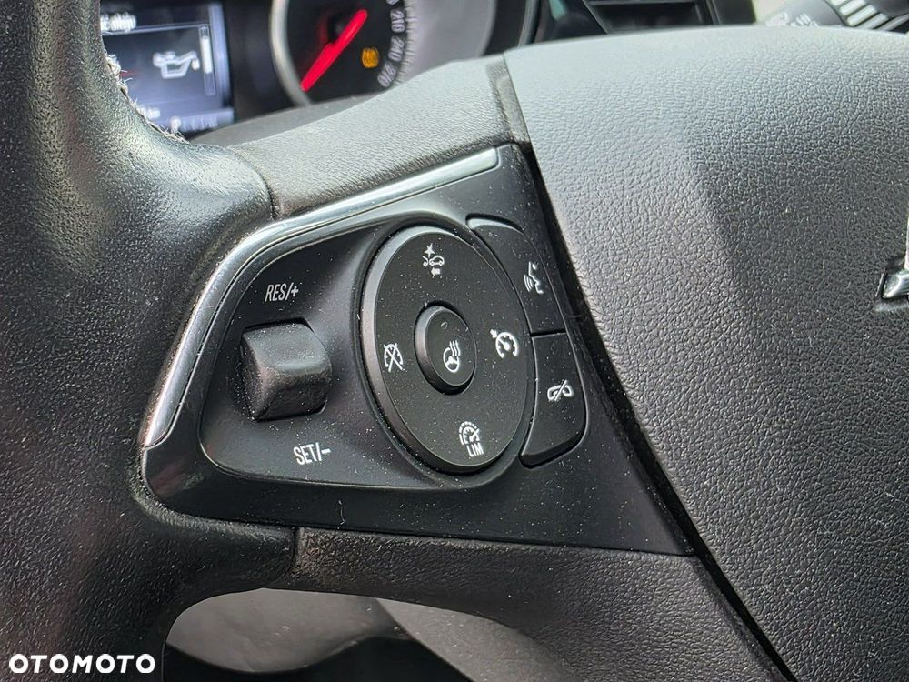 Opel Insignia - 17
