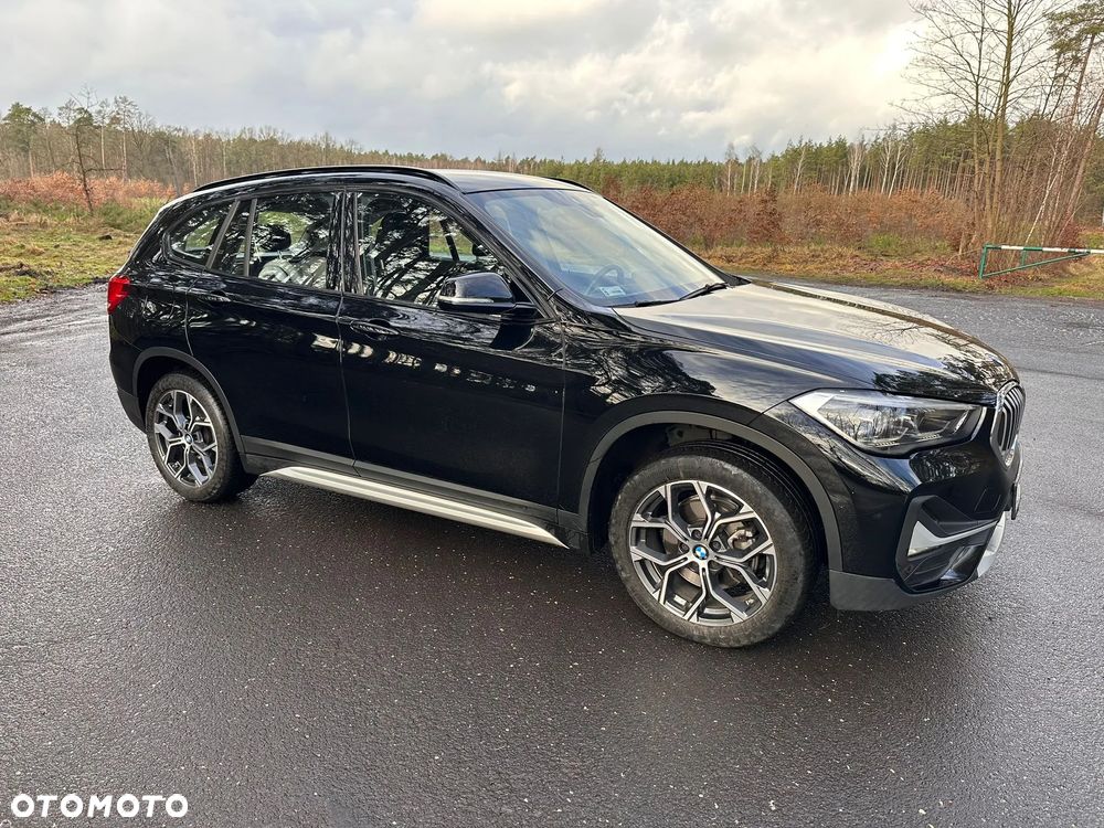 BMW X1 sDrive18i - 11