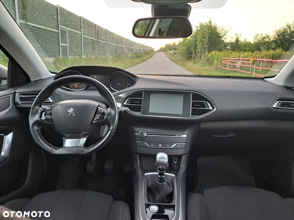 Peugeot 308 - 18