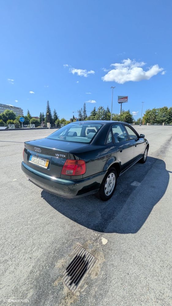 Audi A4 1.9 TDI Confort - 7