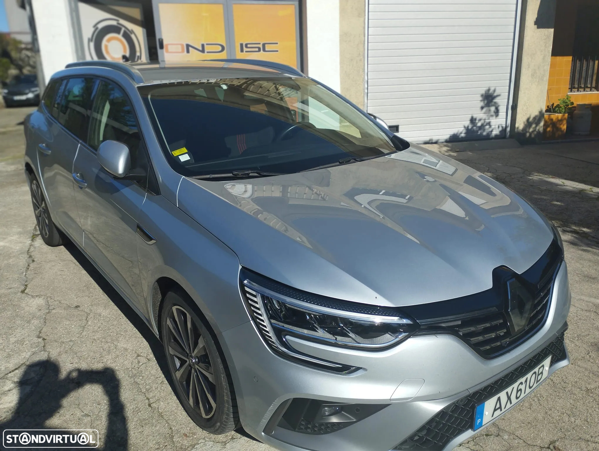 Renault Mégane Sport Tourer 1.6 E-Tech Plug-In Hybrid R.S. Line - 4
