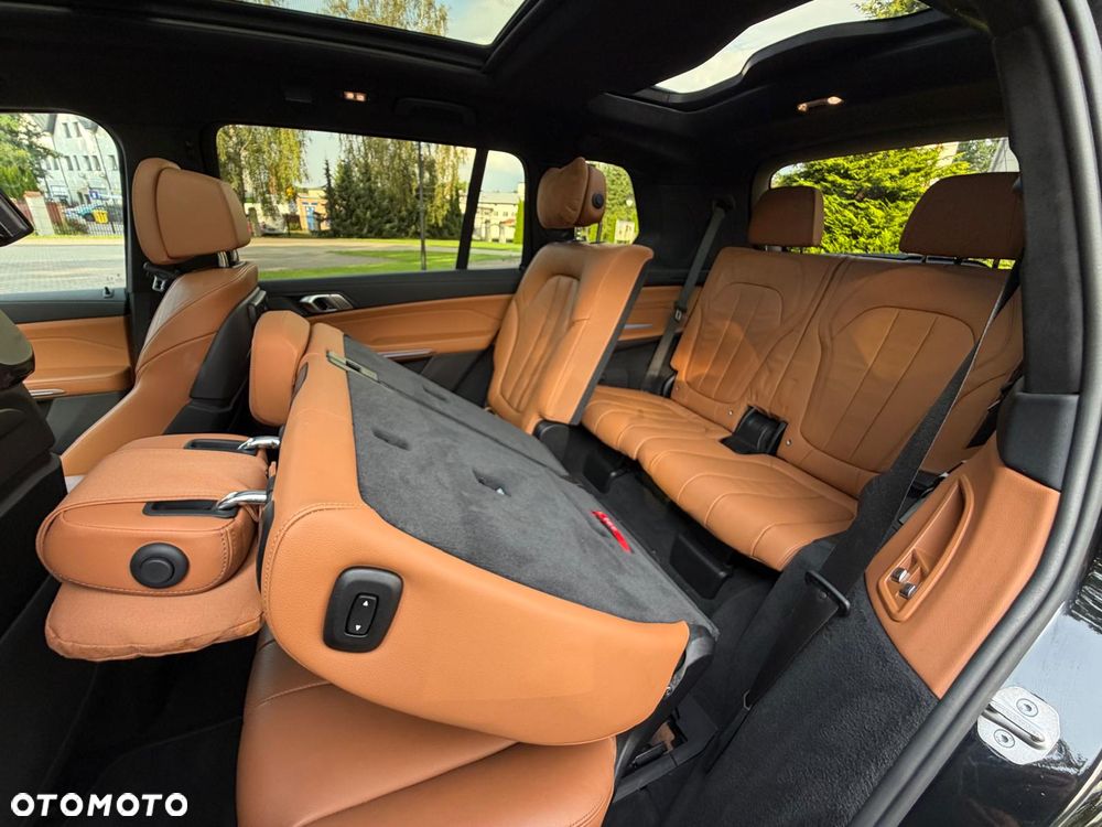 BMW X7 xDrive40d mHEV - 21