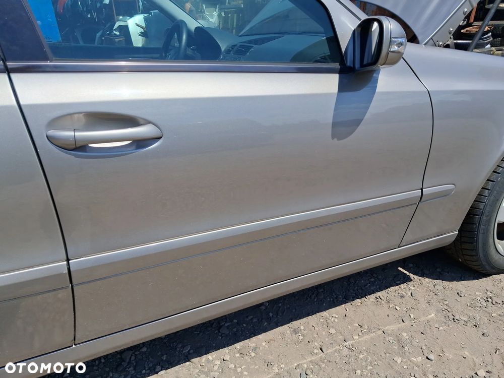 DRZWI PRAWY PRZOD MERCEDES E KLASA W211 723 - 2