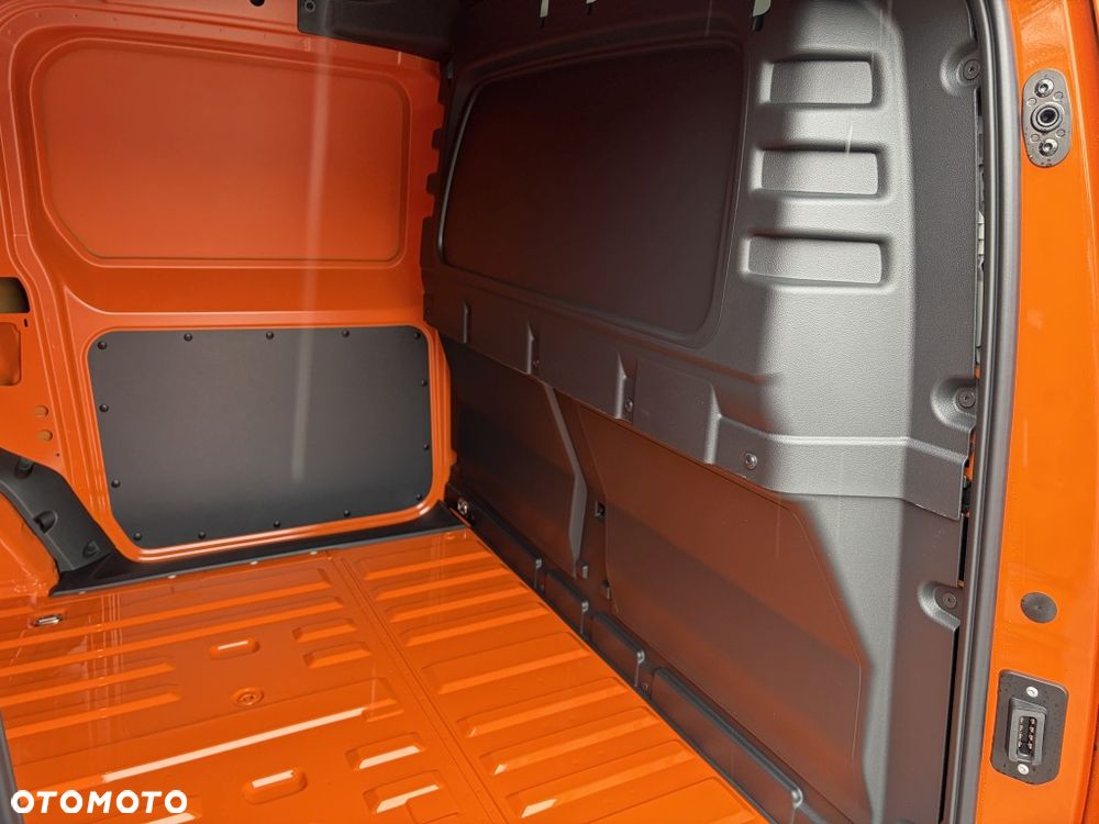 Volkswagen Caddy - 12