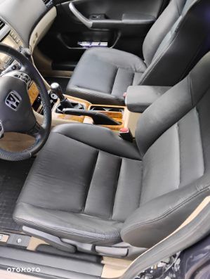 Honda Accord 2.4 Executive - 9