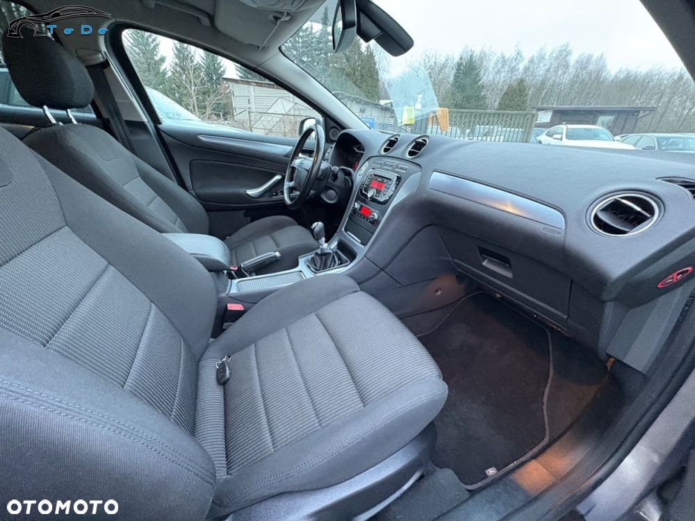 Ford Mondeo 1.6 T Platinium X Plus (Trend) - 27