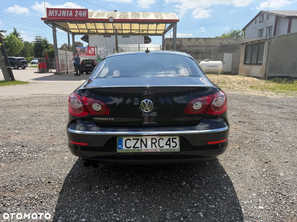 Volkswagen Passat 1.8 TSI Sportline - 11