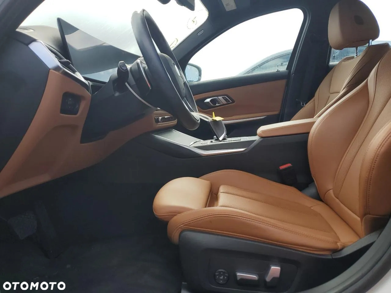 BMW Seria 3 330i - 8