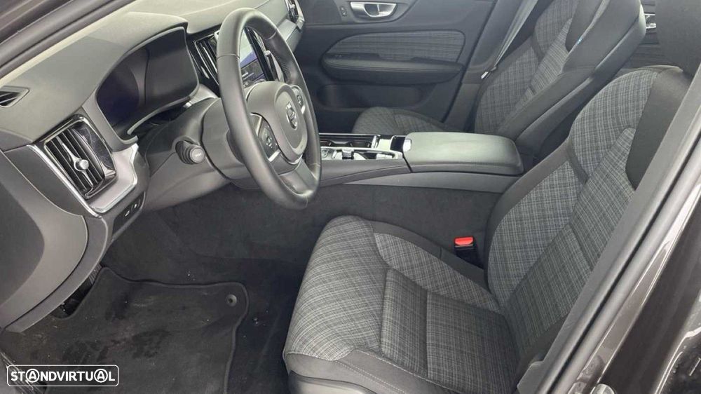 Volvo V60 2.0 T6 AWD TE Essential - 2