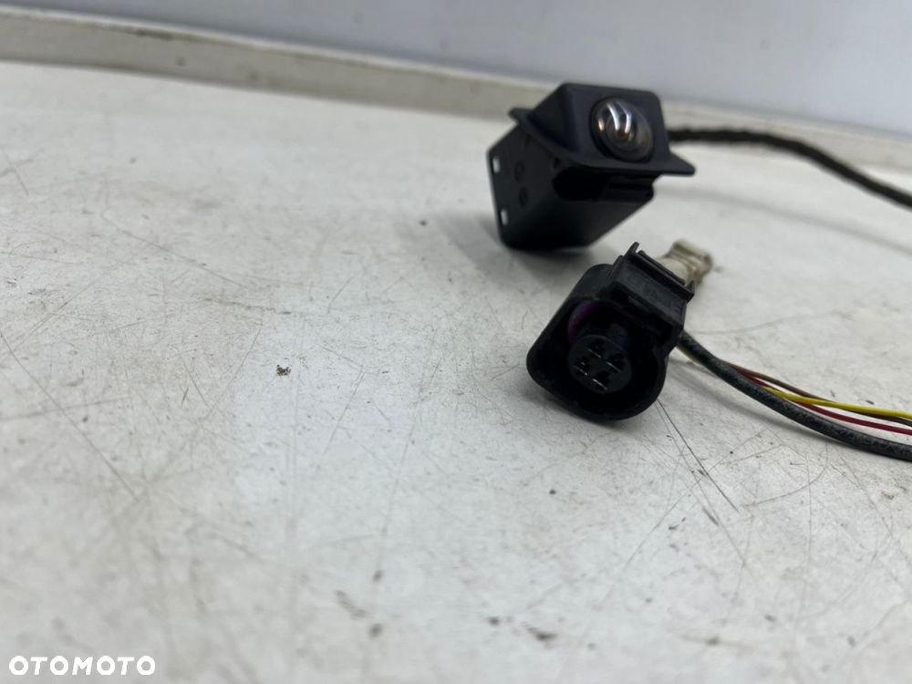 Kamera cofania Seat Leon III 5f 12-20r tylna kamera parkowania w przycisku klapy bagażnika 5f0807210 - 2