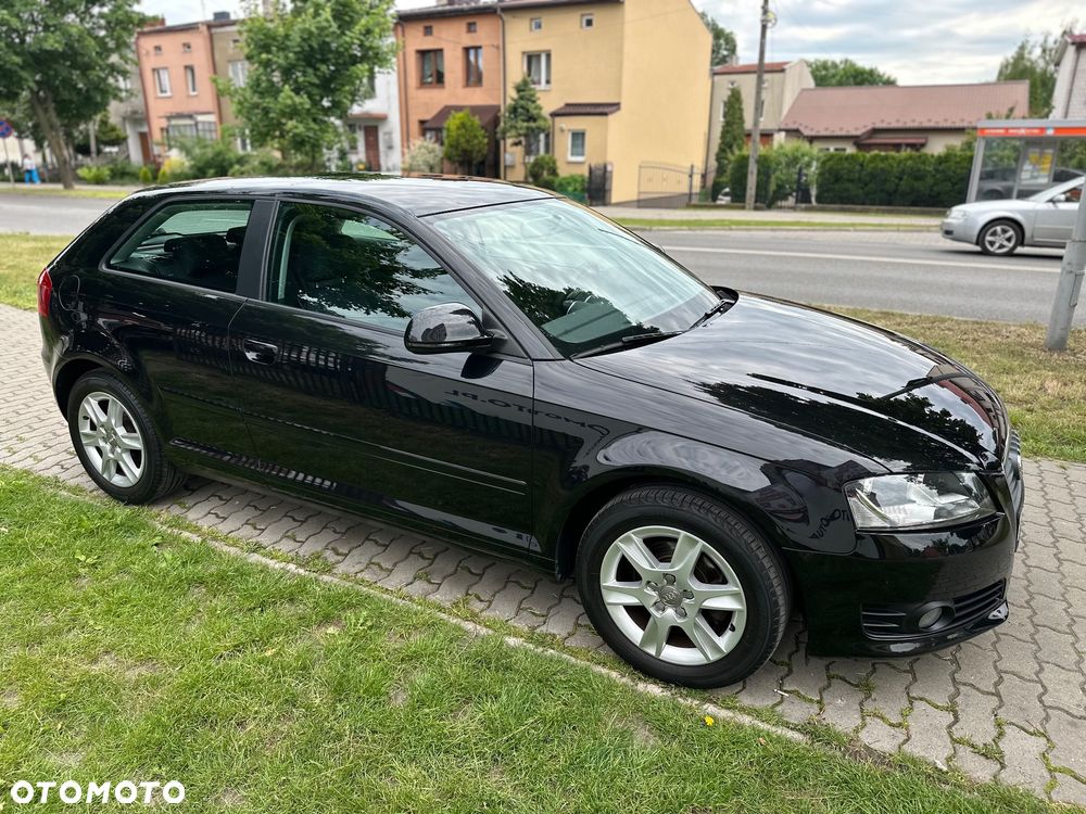 Audi A3 3-drzwiowe 1.6 Ambiente - 11