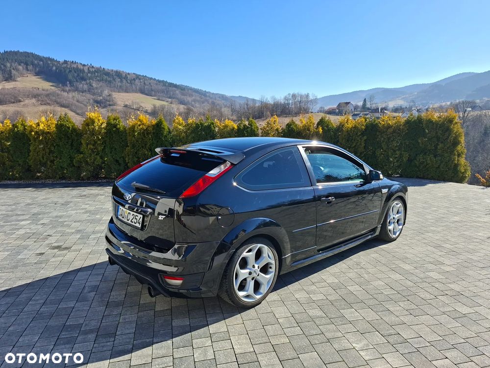 Ford Focus 2.5 ST - 8