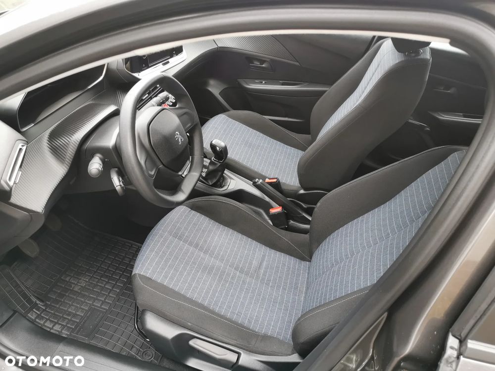 Peugeot 208 - 7