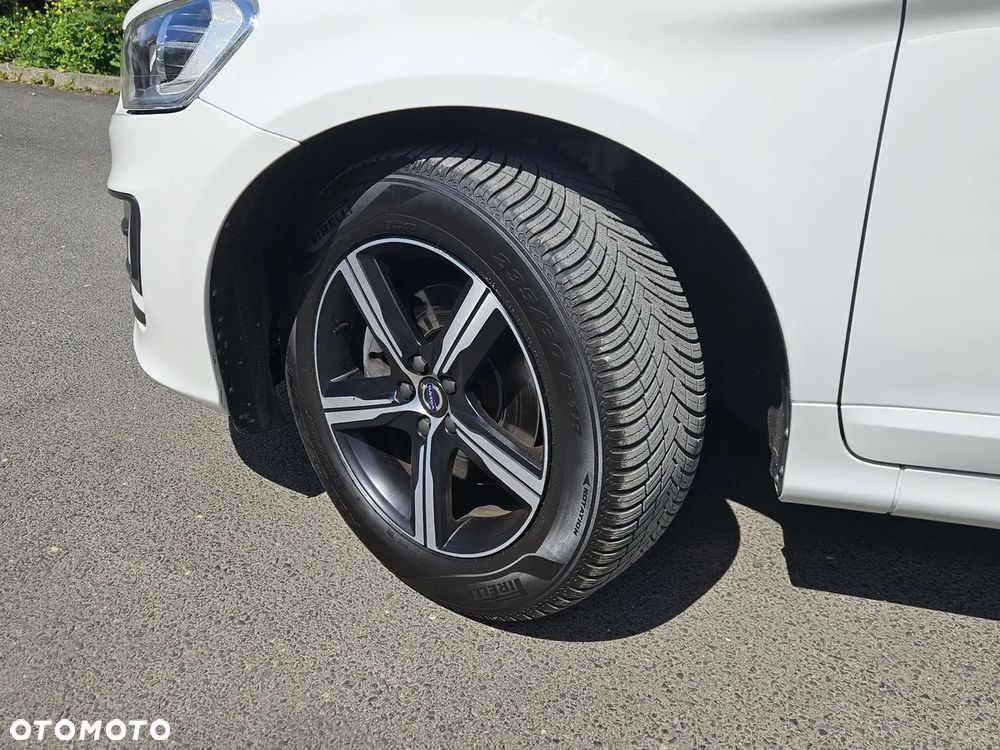 Volvo XC 60 D3 Drive-E R-Design Momentum - 26