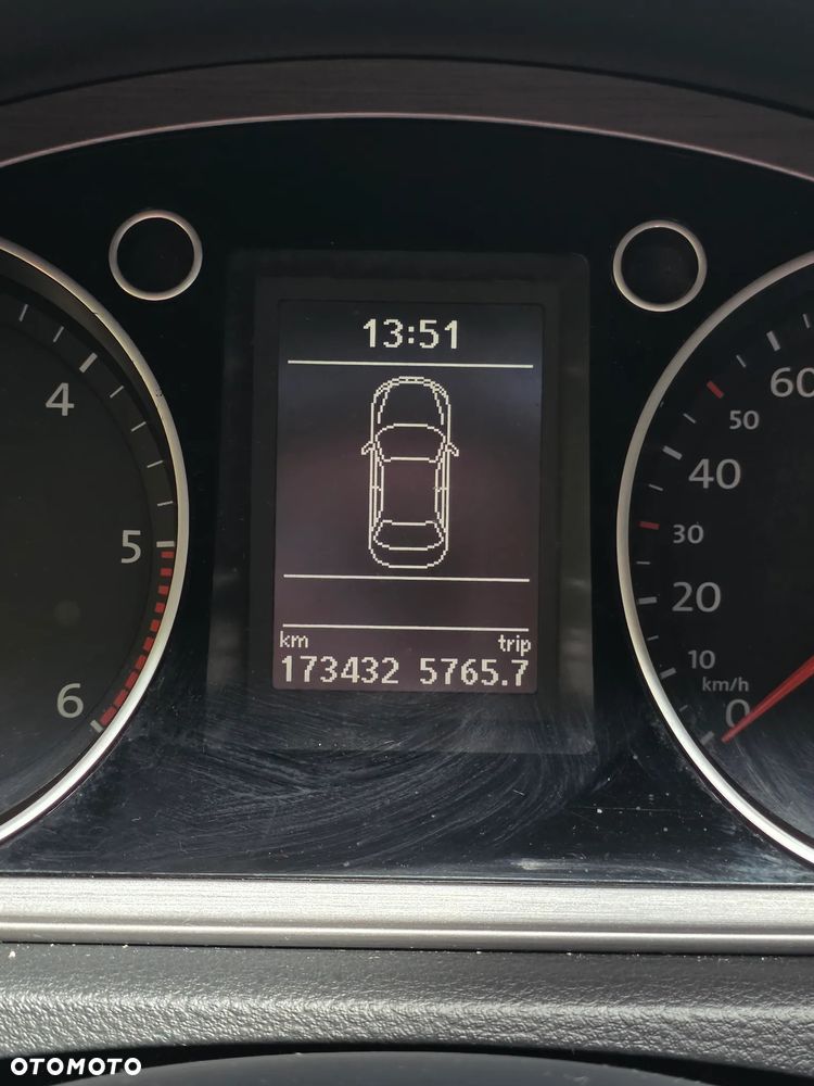 Volkswagen Passat 2.0 TDI Comfortline - 22
