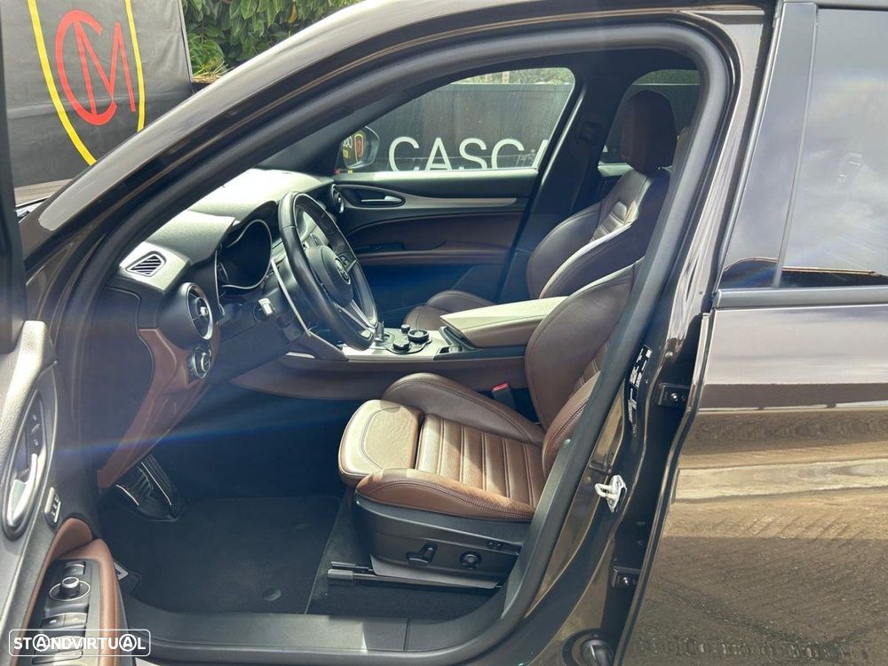 Alfa Romeo Stelvio 2.2 D Super AT8 Q4 - 11