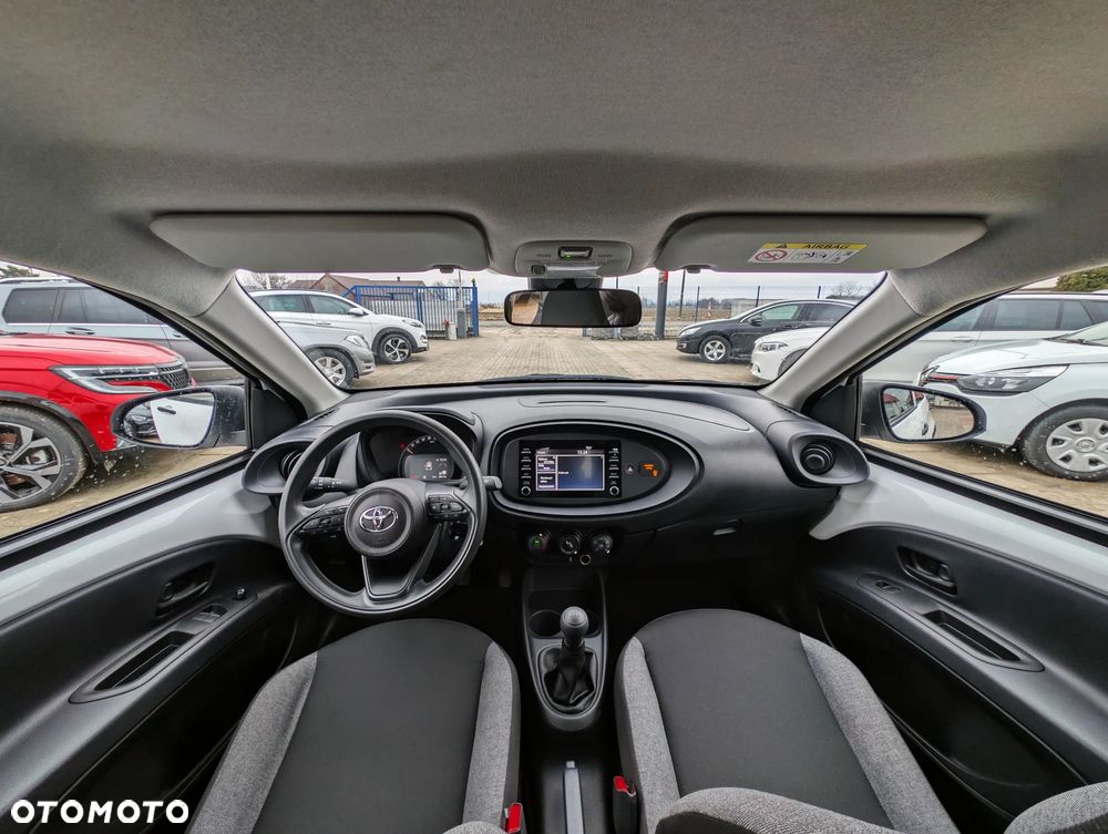 Toyota Aygo X Business Edition - 28
