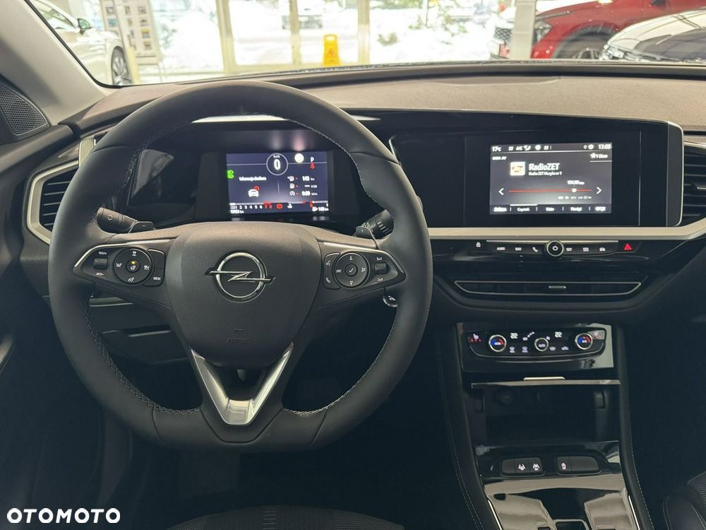 Opel Grandland 1.2 T GS Light S&S - 11
