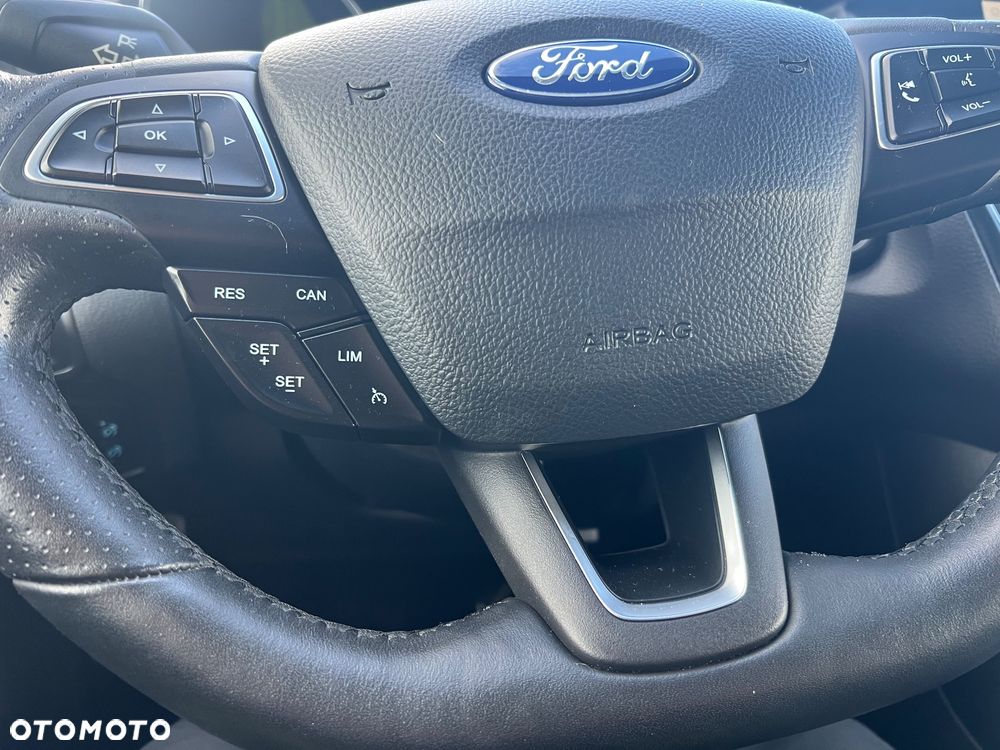 Ford Focus 1.0 EcoBoost ST-Line Black ASS - 19