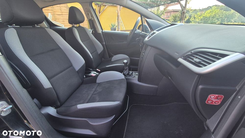 Peugeot 207 75 Urban Move - 15