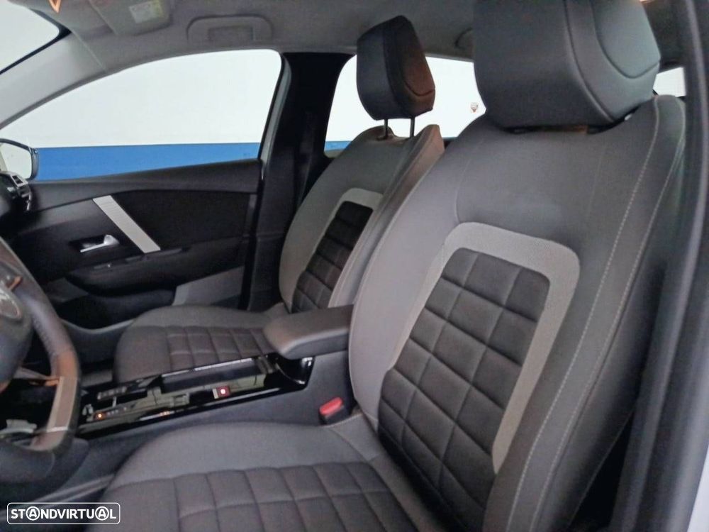 Citroën C4 1.2 Hybrid Plus e-DSC6 - 9