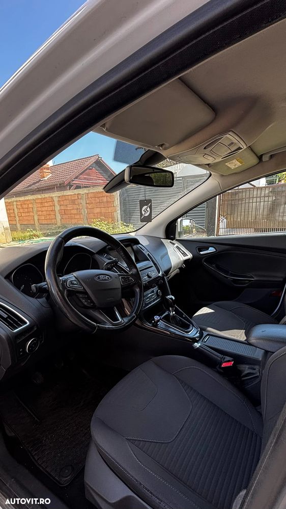 Ford Focus 1.5 TDCi Titanium - 6