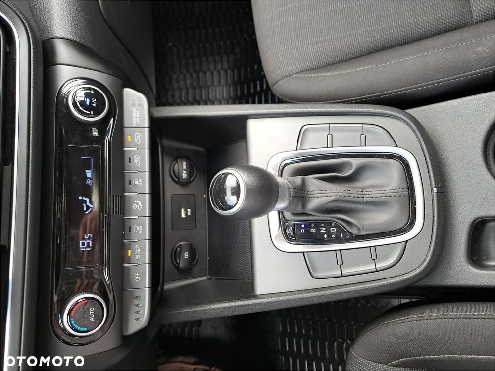 Hyundai Kona - 13