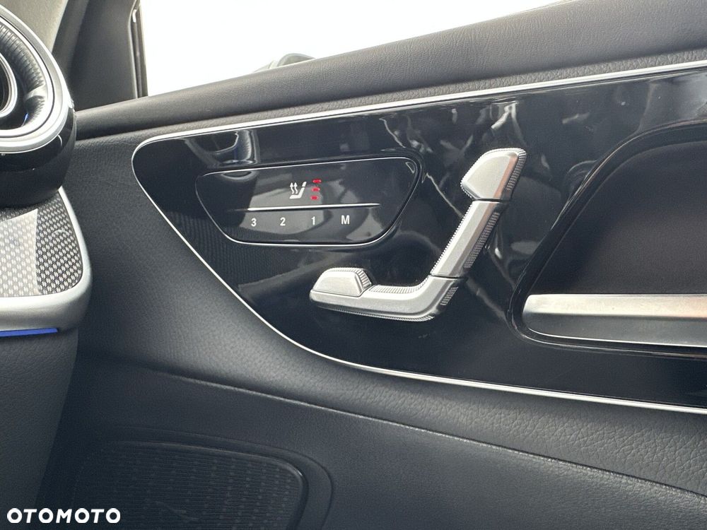 Mercedes-Benz GLC 200 mHEV 4-Matic AMG Line - 26