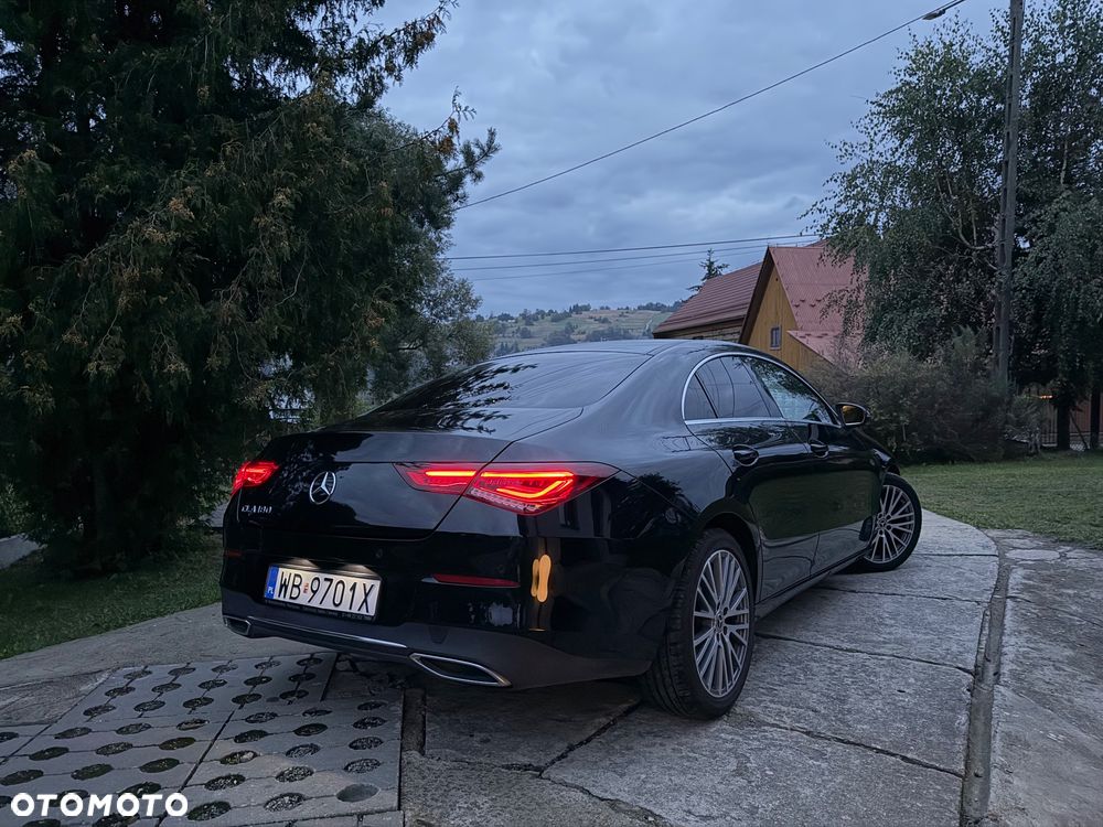 Mercedes-Benz CLA 180 7G-DCT - 7