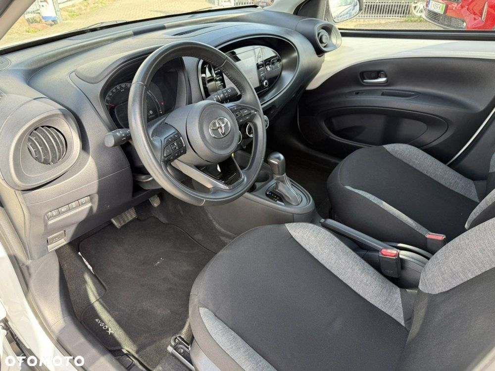 Toyota Aygo X S-CVT Black&White - 18