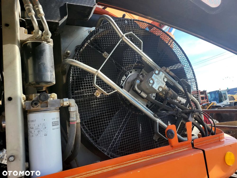 Liebherr A914 Compact - 11