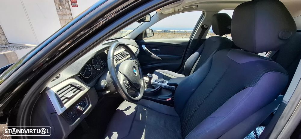 BMW 318 d Pack M - 6
