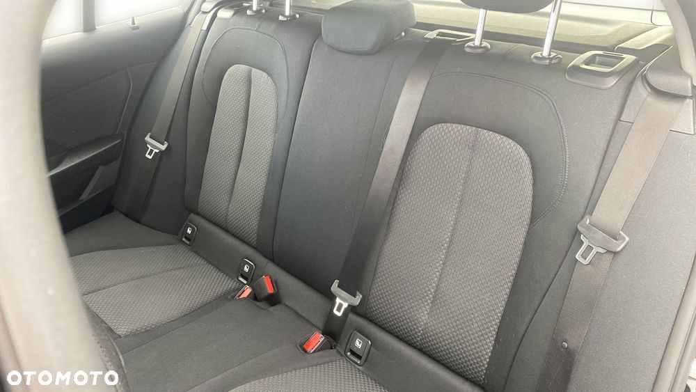 BMW Seria 1 118i Advantage - 12