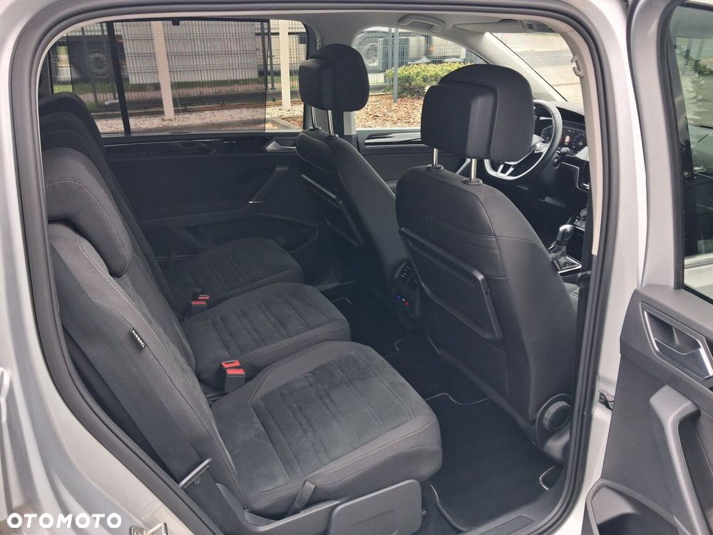 Volkswagen Touran - 7