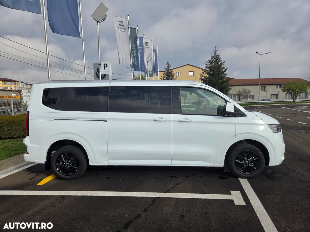 Volkswagen Caravelle - 4