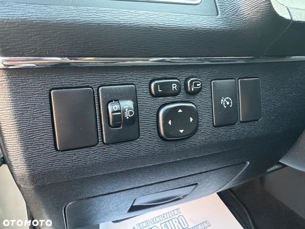 Toyota Avensis 1.6 Comfort - 22