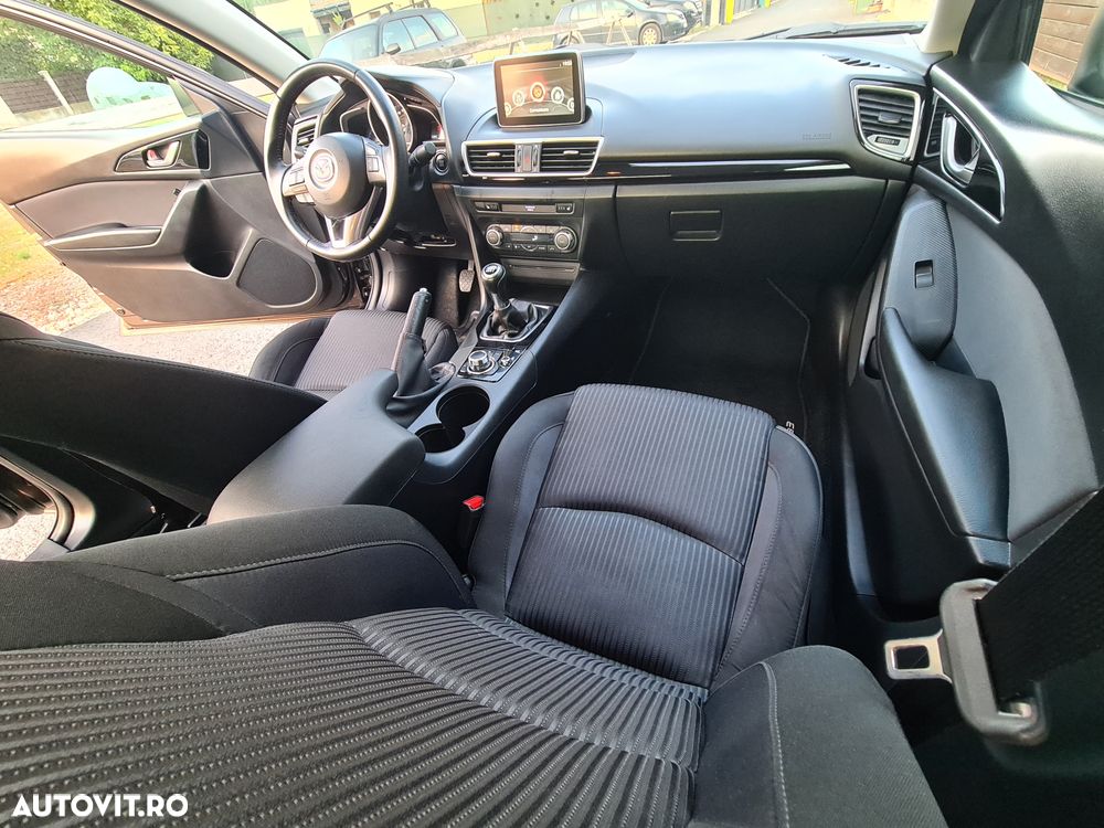 Mazda 3 G120 Attraction - 13