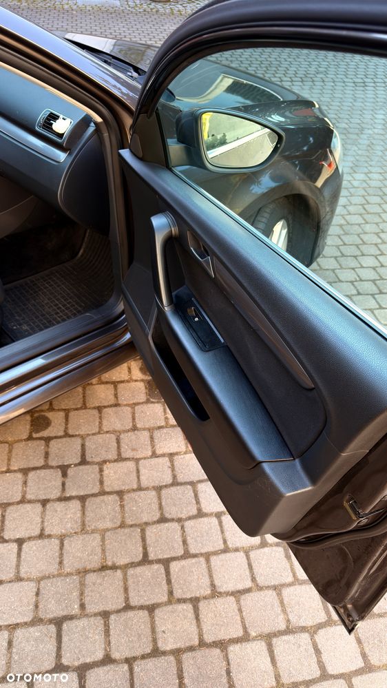 Volkswagen Passat 1.6 TDI Comfortline - 15