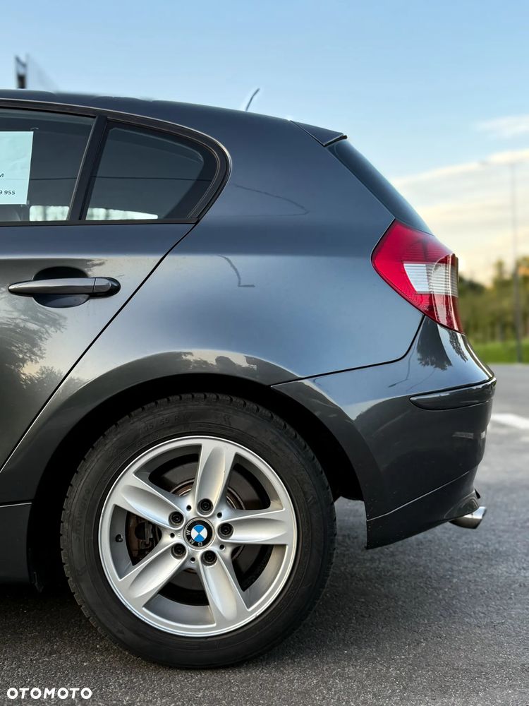 BMW Seria 1 120d - 23