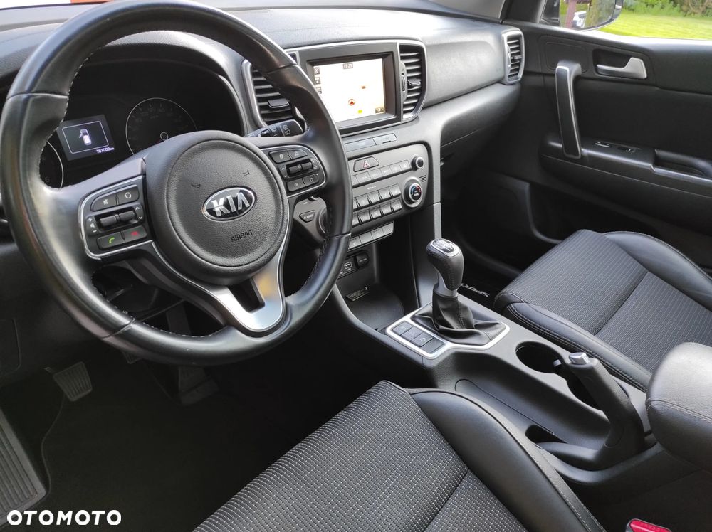 Kia Sportage 1.7 CRDI 2WD Dream-Team Edition - 29