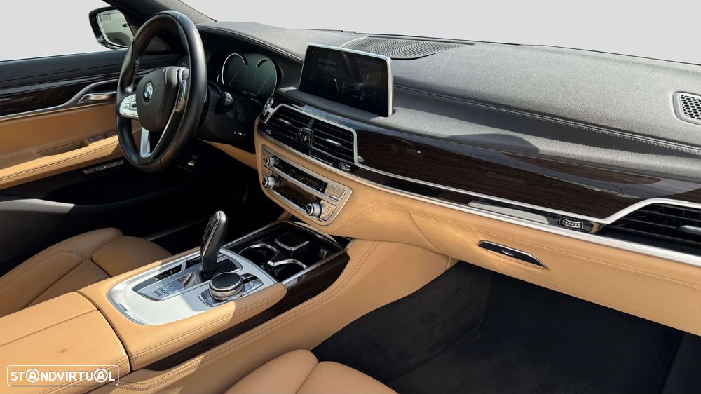 BMW 740 d xDrive Pack M - 6
