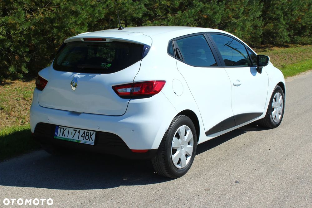 Renault Clio - 17