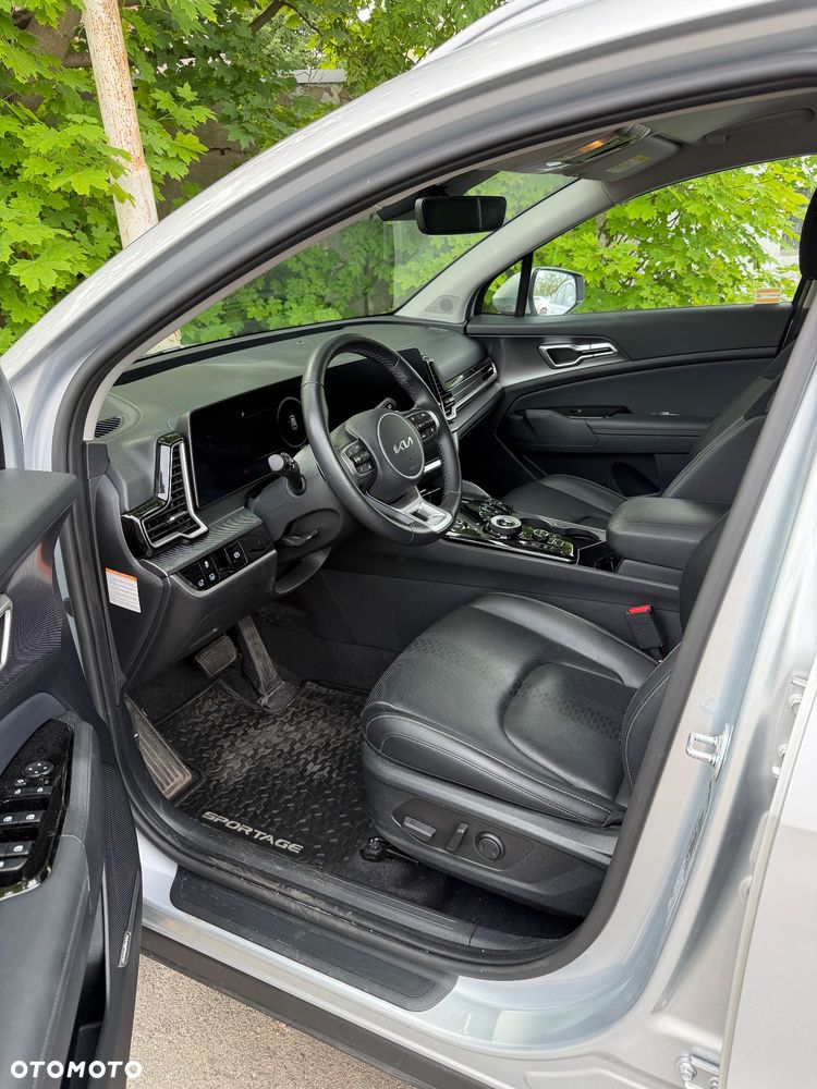 Kia Sportage 1.6 T-GDI HEV Business Line 4WD - 2