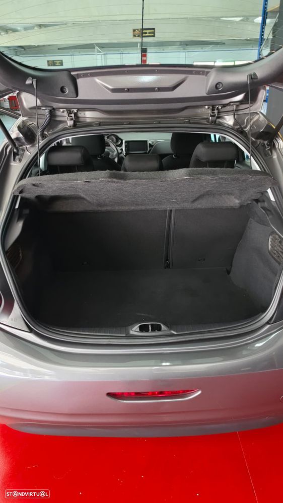 Peugeot 208 1.2 PureTech Active - 9