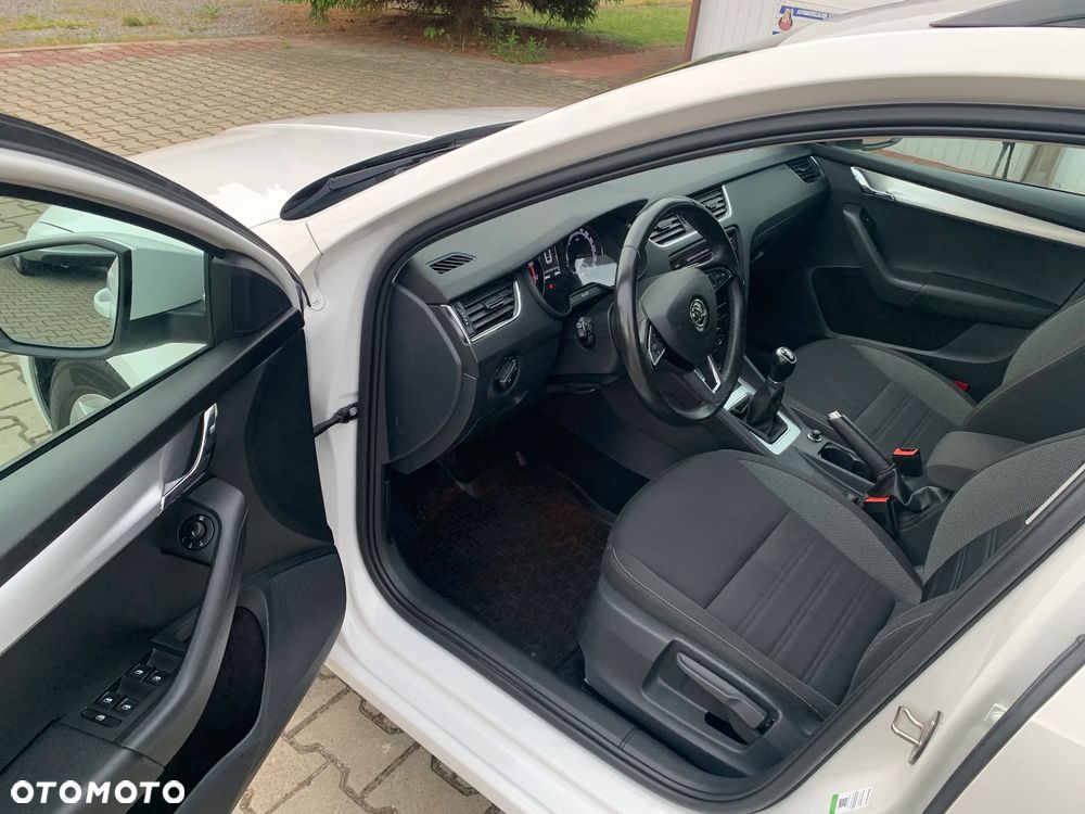 Skoda Octavia 1.5 TSI GPF ACT Ambition - 10