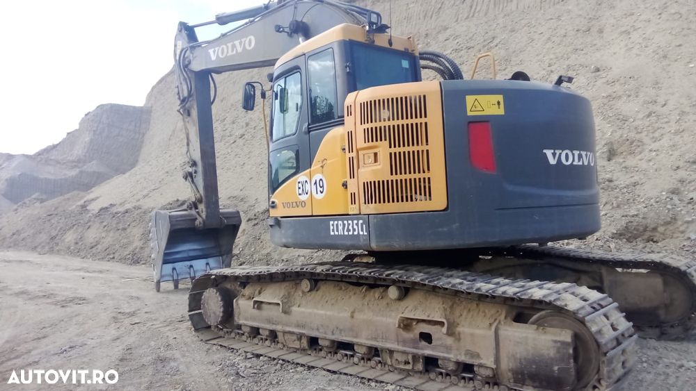 Volvo ECR 235 CL - 3