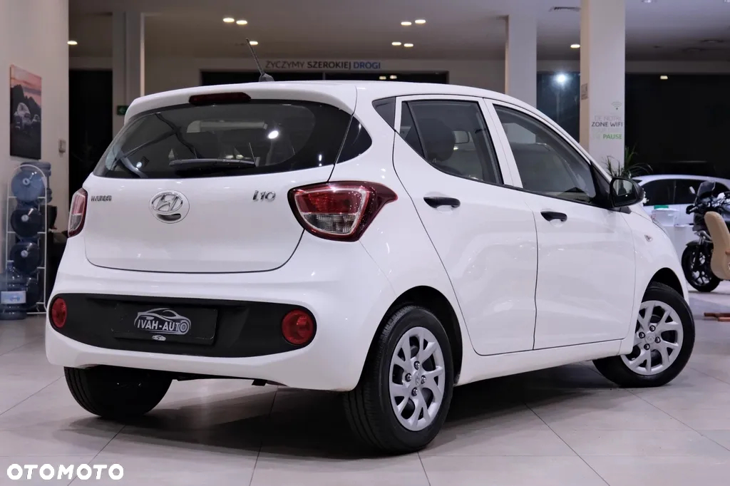 Hyundai i10 1.0 - 15