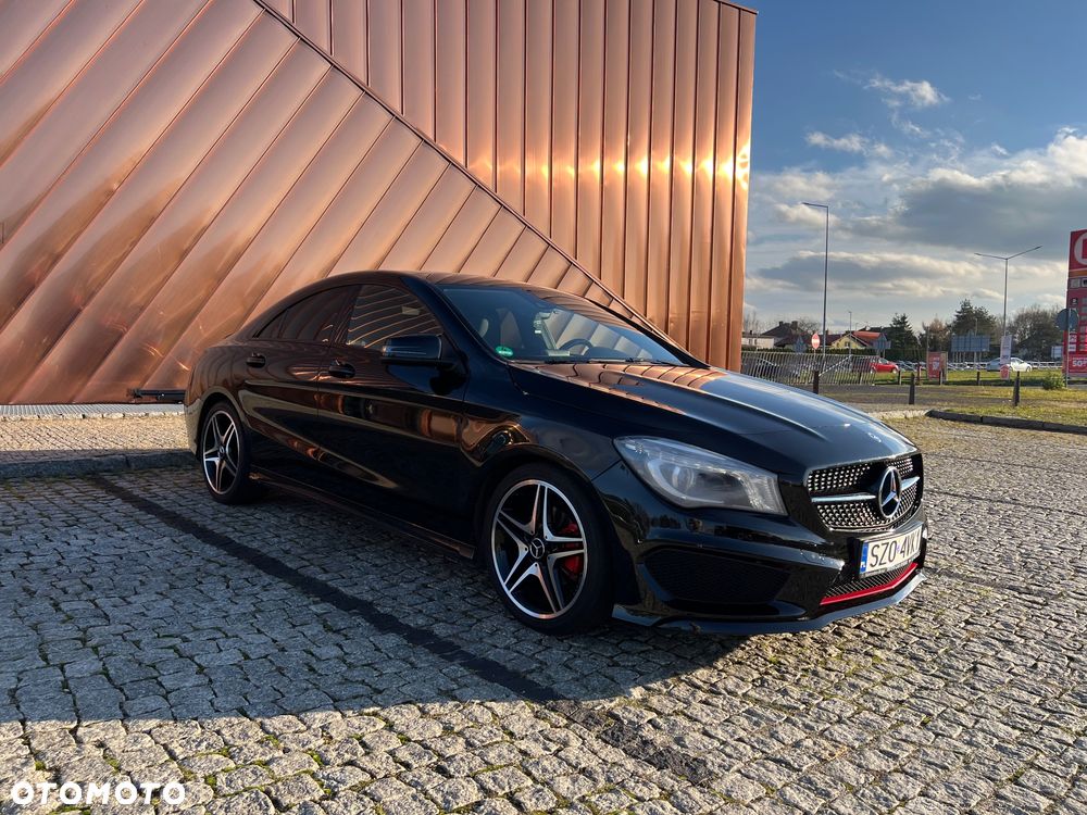 Mercedes-Benz CLA 200 7G-DCT AMG Line - 1